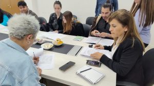 Histórica firma de contrato de servicios para las cooperativas educativas de la provincia
