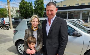 Lotería de Santa Cruz entregó otro auto 0km gracias al Telebingo