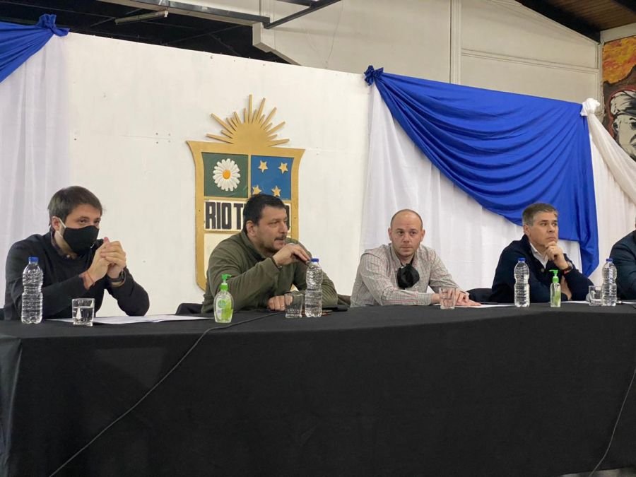 Gómez Bull: “Es fundamental llegar a todos los pueblos y localidades”