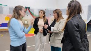 Autoridades provinciales recorrieron instituciones educativas de la Cuenca Carbonífera