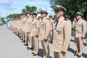 Álvarez asistió al cambio de mando en la Prefectura de Zona Mar Argentino Sur