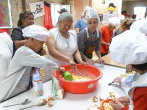 Solidaridad y espíritu navideño de nuestros adultos mayores