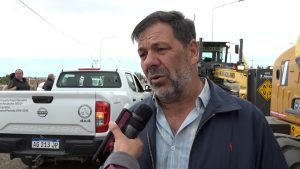 El gobernador Claudio Vidal entregó maquinaria y vehículos al Consejo Agrario Provincial