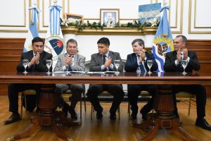 Acuerdo con el Banco Santa Cruz para solventar clientes y proporcionar créditos al sector productivo