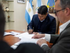 Santa Cruz concreta un avance decisivo en conectividad aérea con la creación de un hub de vuelos regionales