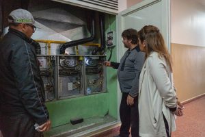 Rasgido supervisa tareas de mantenimiento en edificios escolares de Río Gallegos