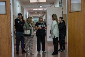 Rasgido supervisa tareas de mantenimiento en edificios escolares de Río Gallegos