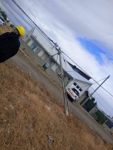 Entes provinciales asisten a la población ante el temporal de fuertes vientos