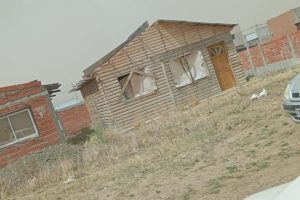 Protección Civil Santa Cruz cerró una jornada de intensas intervenciones ante los fuertes vientos que azotaron la provincia