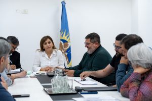 El Gobierno de Santa Cruz se reunió con la conducción de ADOSAC