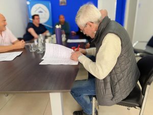 El Gobierno avanza en la construcción de obras públicas y viviendas en Santa Cruz