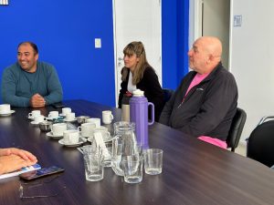 El Gobierno avanza en la construcción de obras públicas y viviendas en Santa Cruz