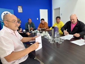 El Gobierno avanza en la construcción de obras públicas y viviendas en Santa Cruz