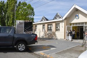 El Gobierno entregó equipos de calefacción al Colegio N° 25 de Río Gallegos