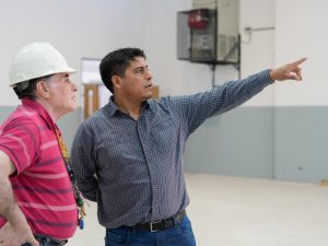 Vidal recorrió obras en Pico Truncado: "Con pertenencia y administración responsable se puede crecer"