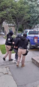 Indagan a la madre del bebé hallado muerto en el basural de Perito Moreno