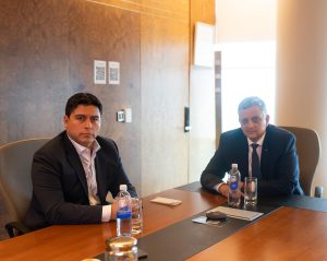 Claudio Vidal mantiene una reunión urgente con YPF