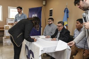 Distrigas SA entregó indumentaria de trabajo a todas sus delegaciones