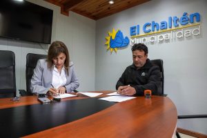 Educación firmó convenio para el mantenimiento de escuelas con la Municipalidad de El Chaltén
