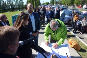 Ciudades Sostenibles: Ambiente firmó el acta de adhesión con el Municipio de Puerto Santa Cruz