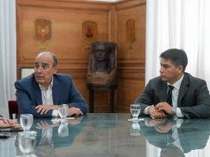 Vidal insiste en la reactivación de las represas ante Nación y representantes de Gezhouba Group Corp