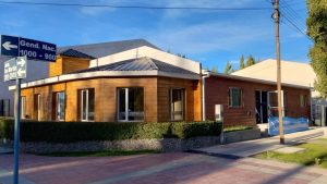 Santa Cruz fortalece el turismo con la reinauguración y ampliación de la oficina de turismo en Perito Moreno