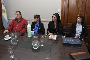 El Gobierno de Santa Cruz desarrolló mesa de trabajo por tierras para El Chaltén