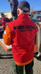 Santa Cruz envía brigadistas a Neuquén: El CAP refuerza la lucha contra el fuego en Aluminé