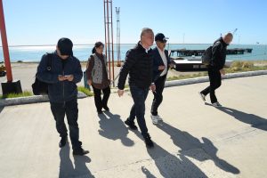 El Gobierno y empresarios chinos recorrieron Punta Quilla para relevar su potencial productivo