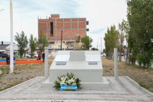 Álvarez en el aniversario por los 212° Años de la Batalla de Salta