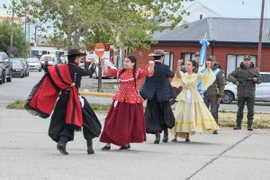Álvarez en el aniversario por los 212° Años de la Batalla de Salta