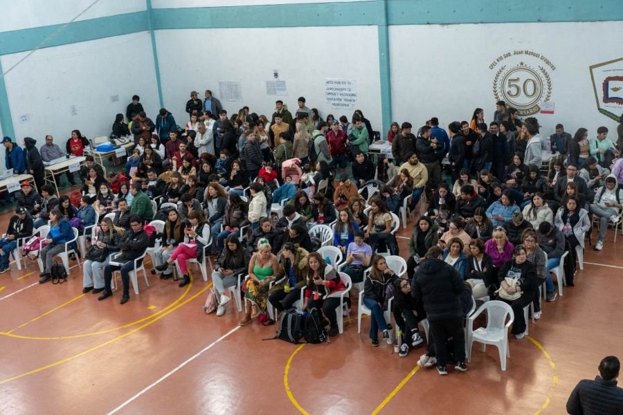 Educación lleva adelante los Actos Públicos de Ofrecimientos de Cargos y Horas Cátedra en toda la provincia