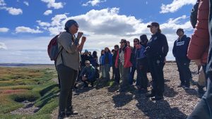 Santa Cruz celebró una jornada de senderismo en la Reserva Provincial Aves Migratorias