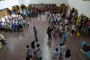 Autoridades Provinciales acompañaron el inicio del ciclo lectivo en la EPP N°57 de Caleta Olivia