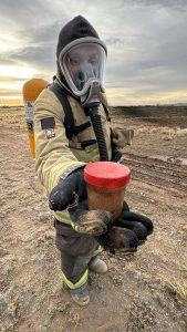 Trabajan en la contención de derrame de hidrocarburo en Las Heras