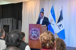 Adrián Suárez: “Sabemos que cuando crece el campo, crece Santa Cruz"