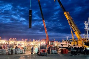 Puerto Deseado registra un intenso movimiento con la descarga de calamar