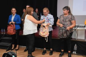 8M: Realizaron Jornada de reflexión sobre el rol de la mujer policía