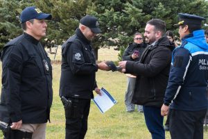 Se entregaron certificaciones a policías que finalizaron el curso de Guía de Canes
