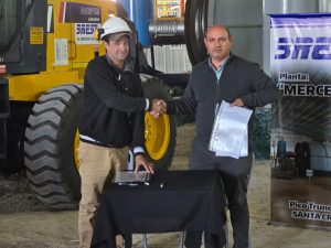 Bujer destacó la iniciativa de la empresa Brest S.A. en acompañar la labor de Vialidad Provincial