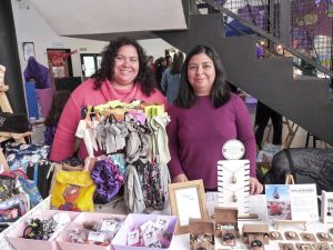 Génesis de una cadena: La juventud santacruceña conmemoró el Día de la Mujer