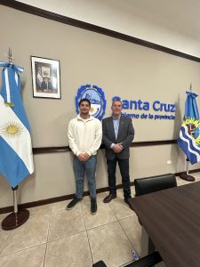 Daniel Álvarez recibió al reconocido nadador santacruceño Matías Díaz Hernández