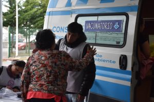 Con gran asistencia de la comunidad se desarrolló el operativo “Reforzá tus Defensas” en el Boxing Club de Río Gallegos