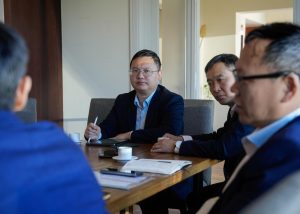 Santa Cruz se prepara para recibir inversiones chinas en puertos y en la industria pesquera