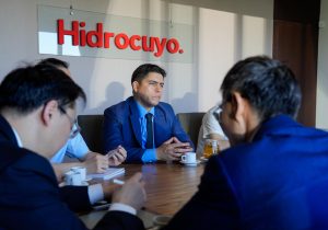 Santa Cruz se prepara para recibir inversiones chinas en puertos y en la industria pesquera