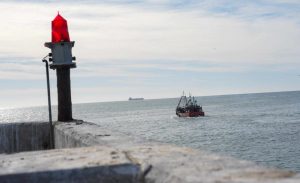 El buque Liliana volvió a operar y zarpó desde el puerto Caleta Paula