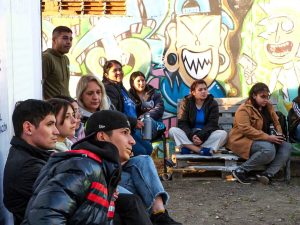 Jóvenes santacruceños conmemoraron el 24M con arte y memoria en la Subsecretaría de la Juventud