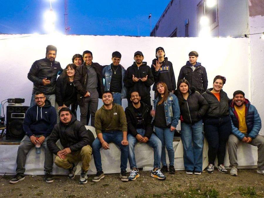 Jóvenes santacruceños conmemoraron el 24M con arte y memoria en la Subsecretaría de la Juventud