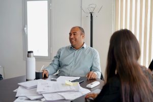 Reunión entre el IDUV, concejales y la Asociación Cultural Luis Braille