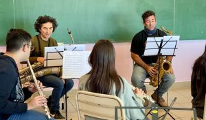 Integrantes de La Renga llevaron adelante una masterclass en la Escuela Provincial de Música Re Si